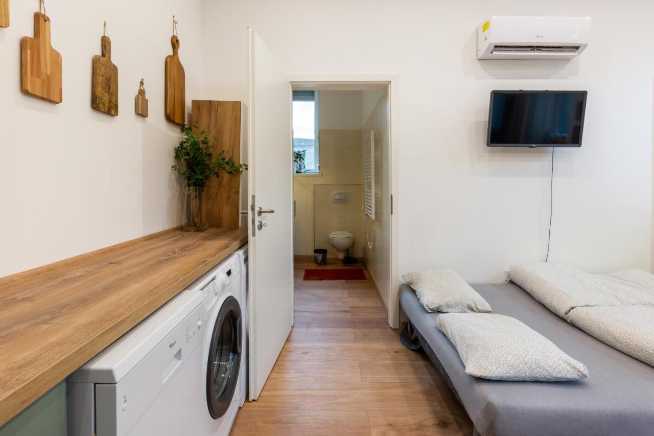 Industrial Style With Ac Steps To Gozsdu Appartamento *